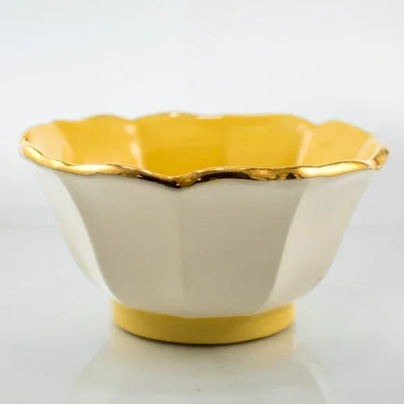 Vintage Porcelain Bowls | Bright Yellow and White with Gold Trim | Set of Bowls - Picture 5 of 6